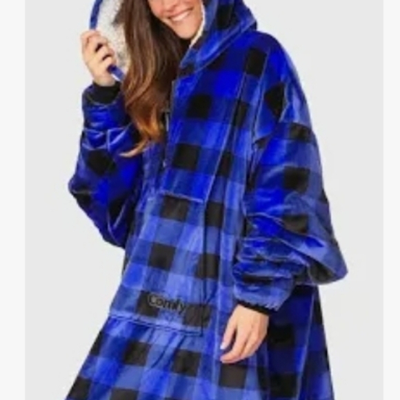 The Comfy Red Black Plaid Wearable Oversized Fleece Blankets - Picture 12 of 14